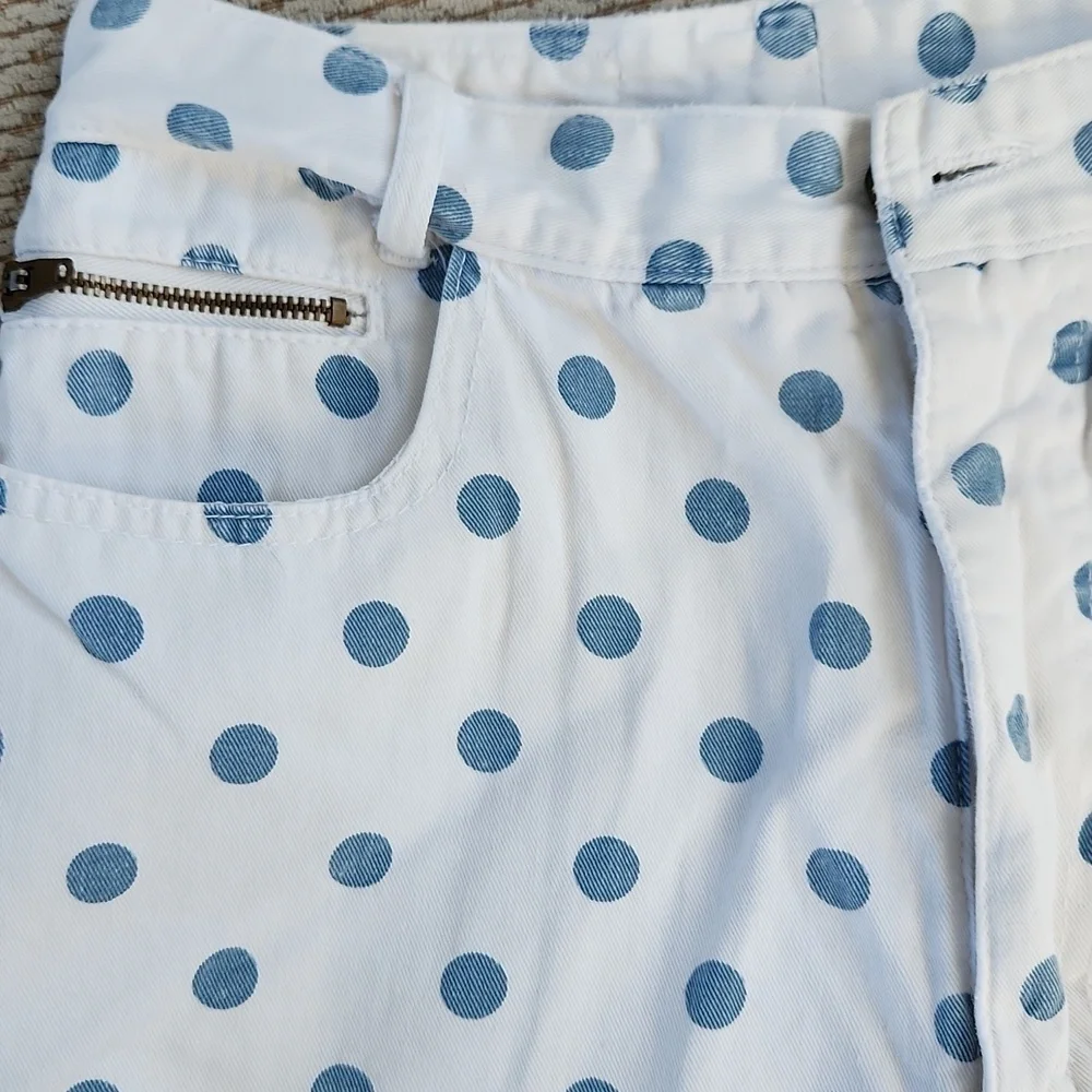 Women's White and Blue Polka Dot Shorts, Size 7